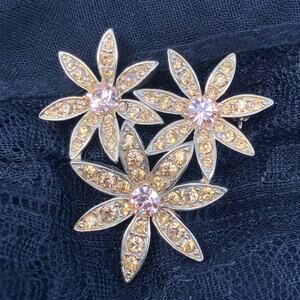 Vintage SIGNED Liz Claiborne Gold Tone Floral Rhinestone Brooch